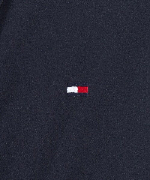 TOMMY HILFIGER（トミーヒルフィガー）の「ライトウェイトカラーブロックジャケット（マウンテンパーカー・メンズ・ネイビー・SMALL/MEDIUM/LARGE/X-LARGE）」の4枚目の写真