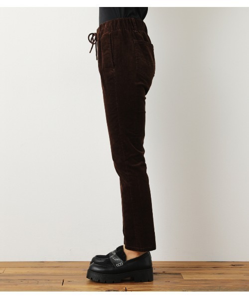 RODEO CROWNS WIDE BOWL（ロデオクラウンズワイドボウル）の「コーデュロイテーパードスキニーパンツ（その他パンツ・レディース・ブラック/ブラウン/ベージュ・MEDIUM/SMALL）」の21枚目の写真