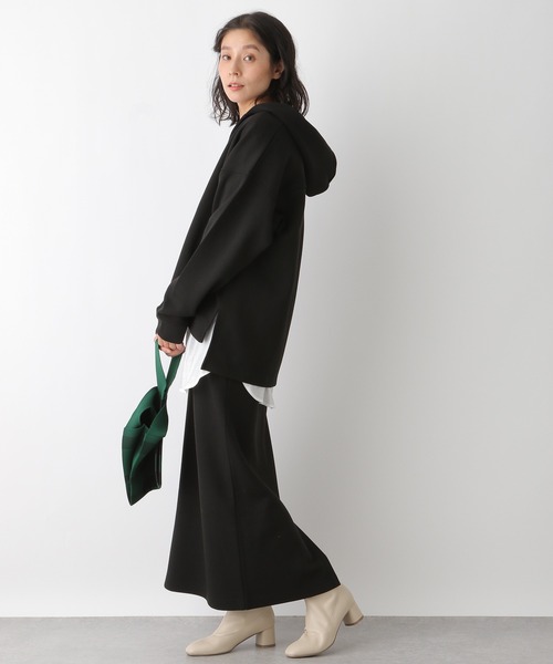 LEPSIM（レプシィム）の「スリットネックパーカー　228710（パーカー・レディース・ブラック/イエロー/グレイッシュベージュ/ライトパープル・FREE）」の5枚目の写真