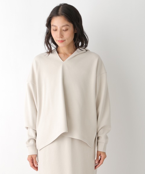 LEPSIM（レプシィム）の「スリットネックパーカー　228710（パーカー・レディース・ブラック/イエロー/グレイッシュベージュ/ライトパープル・FREE）」の6枚目の写真