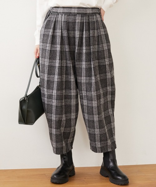 Green Parks(グリーンパークス)の「チェック柄起毛エッグパンツ*(その他パンツ・レディース・その他9・FREE)」の1枚目の写真