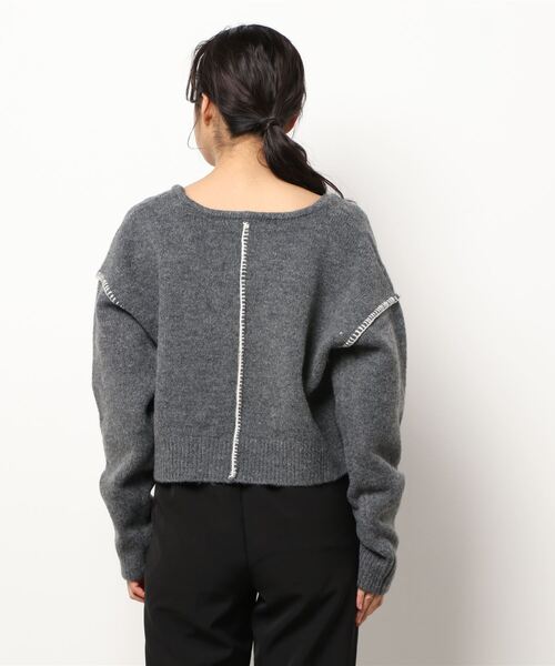 AULI（アウリィ）の「【低身長向けサイズ】2way深Vネックニットプルオーバー（ニット/セーター・レディース・ライトベージュ/ダークグレー・S）」の5枚目の写真