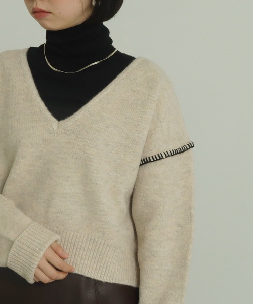 AULI（アウリィ）の「【低身長向けサイズ】2way深Vネックニットプルオーバー（ニット/セーター・レディース・ライトベージュ/ダークグレー・S）」の11枚目の写真