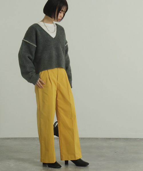 AULI（アウリィ）の「【低身長向けサイズ】2way深Vネックニットプルオーバー（ニット/セーター・レディース・ライトベージュ/ダークグレー・S）」の6枚目の写真