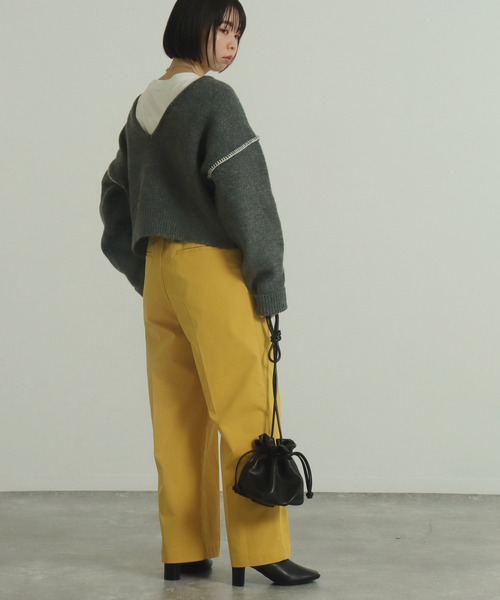 AULI（アウリィ）の「【低身長向けサイズ】2way深Vネックニットプルオーバー（ニット/セーター・レディース・ライトベージュ/ダークグレー・S）」の10枚目の写真