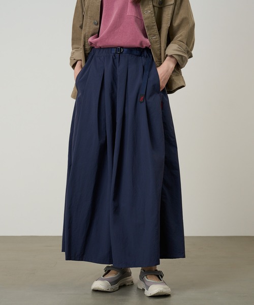 Gramicci（グラミチ）の「【GRAMICCI/グラミチ】NYLON FLARE PANT ナイロンフレアパンツ（その他パンツ・レディース・ダークネイビー/オリーブ/ブラック/Olive/クリーム/ネイビー系/ライトブラウン/ネイビー系5/ベージュ系その他5/ネイビー系1・S/L/M/XL/XXL）」の9枚目の写真