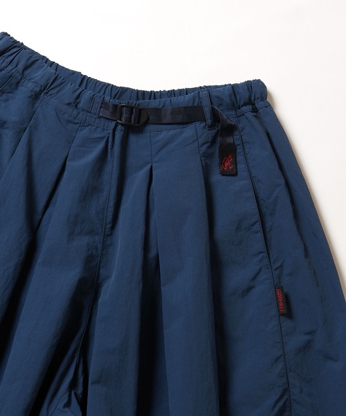 Gramicci（グラミチ）の「【GRAMICCI/グラミチ】NYLON FLARE PANT ナイロンフレアパンツ（その他パンツ・レディース・ダークネイビー/オリーブ/ブラック/Olive/クリーム/ネイビー系/ライトブラウン/ネイビー系5/ベージュ系その他5/ネイビー系1・S/L/M/XL/XXL）」の17枚目の写真