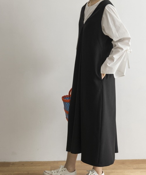 URBAN RESEARCH（アーバンリサーチ）の「コードパイピングジャンパーワンピース-2（ワンピース・レディース・ネイビー/ブラック・FREE）」の12枚目の写真