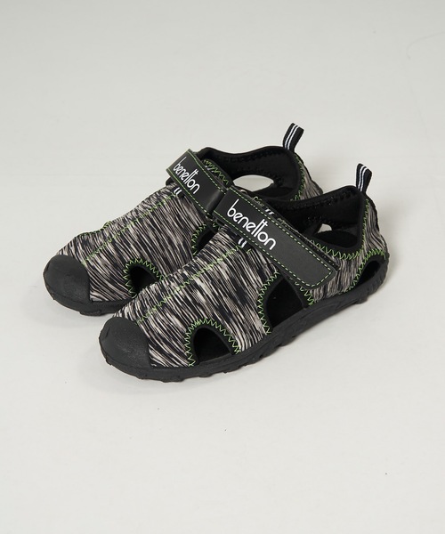 BENETTON (UNITED COLORS OF BENETTON)（ベネトンユナイテッドカラーズオブベネトン）の「【BENETTON:ベネトン】キッズマリンシューズ　アクアシューズ（サンダル・キッズ・ブラック/ピンク/ブルー・23/24/22/20/18/19/21）」の2枚目の写真