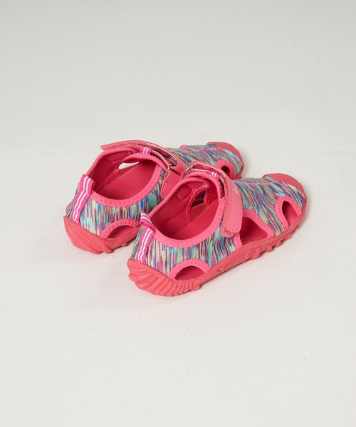 BENETTON (UNITED COLORS OF BENETTON)（ベネトンユナイテッドカラーズオブベネトン）の「【BENETTON:ベネトン】キッズマリンシューズ　アクアシューズ（サンダル・キッズ・ブラック/ピンク/ブルー・23/24/22/20/18/19/21）」の15枚目の写真