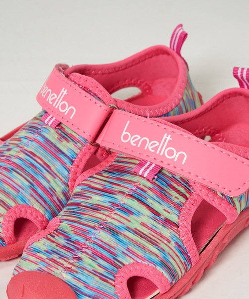 BENETTON (UNITED COLORS OF BENETTON)（ベネトンユナイテッドカラーズオブベネトン）の「【BENETTON:ベネトン】キッズマリンシューズ　アクアシューズ（サンダル・キッズ・ブラック/ピンク/ブルー・23/24/22/20/18/19/21）」の17枚目の写真