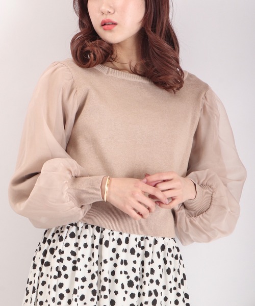 Brownie(ブラウニー)の「Brownie 前後2WAY 袖チュール スクエアネックカーディガン(カーディガン/ボレロ・レディース・ベージュ/パープル/アイボリー/ダークグレー・FREE)」の22枚目の写真