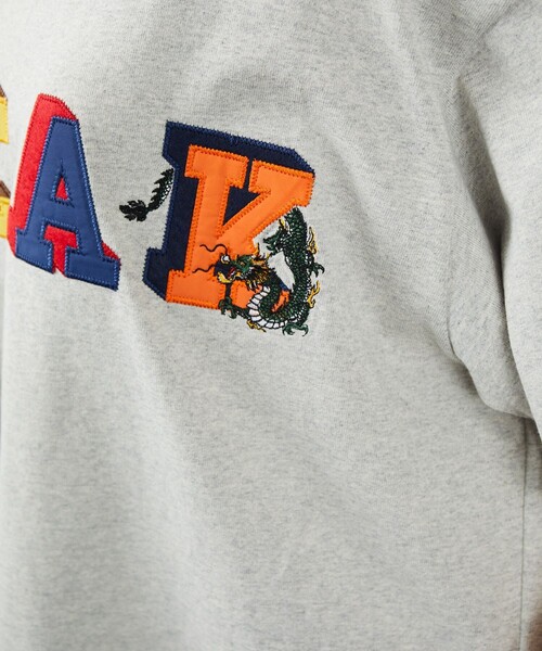 FREAK'S STORE(フリークスストア)の「FREAK'S STORE/フリークスストア 竜虎刺繍 FREAKロゴTEE/刺繍/ロゴ(Tシャツ/カットソー・メンズ・ホワイト/ブラック/グレー/アッシュグレー/グリーン/ネイビー・SMALL/MEDIUM/LARGE)」の10枚目の写真