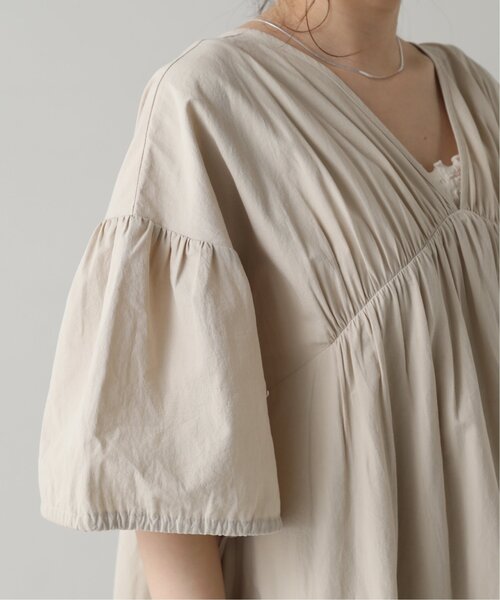 RAY CASSIN（レイカズン）の「スリーブリボンギャザーワンピース（ワンピース・レディース・オフホワイト/パープル/ベージュ・FREE）」の8枚目の写真