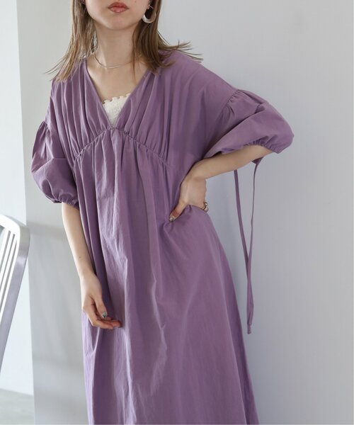 RAY CASSIN（レイカズン）の「スリーブリボンギャザーワンピース（ワンピース・レディース・オフホワイト/パープル/ベージュ・FREE）」の9枚目の写真