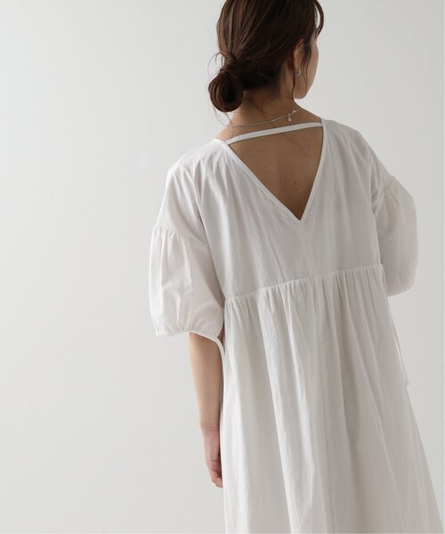 RAY CASSIN（レイカズン）の「スリーブリボンギャザーワンピース（ワンピース・レディース・オフホワイト/パープル/ベージュ・FREE）」の22枚目の写真