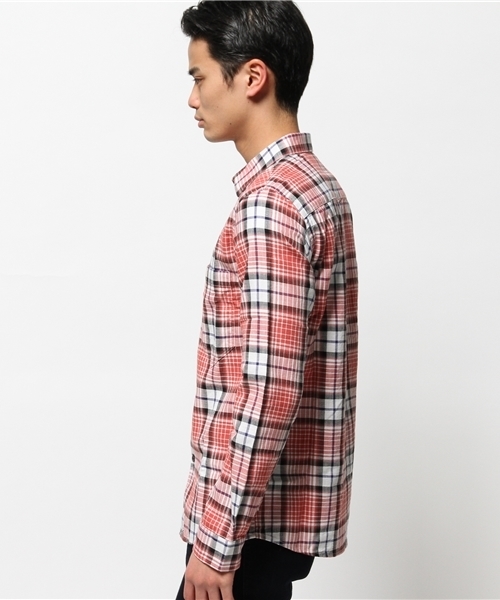 R.NEWBOLD（アールニューボールド）の「COTON PLAID SHIRT/チェック柄シャツ/155600（シャツ/ブラウス・メンズ・レッド/ベージュ・MEDIUM/SMALL/LARGE/X-LARGE）」の13枚目の写真