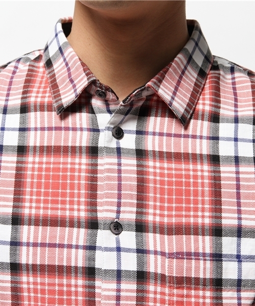 R.NEWBOLD（アールニューボールド）の「COTON PLAID SHIRT/チェック柄シャツ/155600（シャツ/ブラウス・メンズ・レッド/ベージュ・MEDIUM/SMALL/LARGE/X-LARGE）」の15枚目の写真