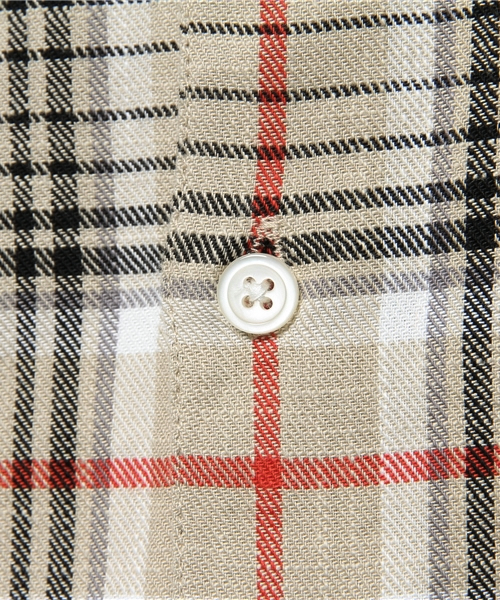 R.NEWBOLD（アールニューボールド）の「COTON PLAID SHIRT/チェック柄シャツ/155600（シャツ/ブラウス・メンズ・レッド/ベージュ・MEDIUM/SMALL/LARGE/X-LARGE）」の11枚目の写真