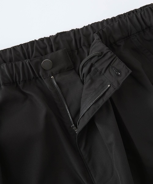 MONO-MART(モノマート)の「【CODDERR】サイドポケット裾ドローコードワイドカーゴカラーパラシュートパンツ(カーゴパンツ・メンズ・ホワイト/ライトグレー/ブラック/ブルー/オリーブ/イエロー/オレンジ/パープル/グリーン/ロイヤルブルー/ネイビー/レッド/ライトピンク/ライトブルー/ブラウン・M/L)」の20枚目の写真