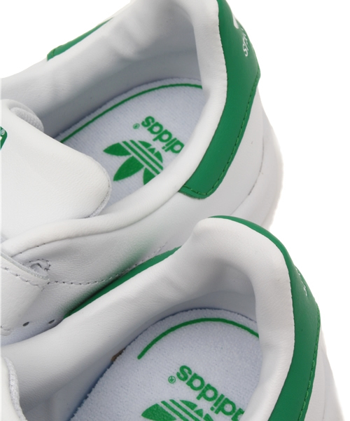 green label relaxing（グリーンレーベルリラクシング）の「adidas（アディダス）スタンスミス17cm～21cm（スニーカー・キッズ・ホワイト/ピンク・17cm/18cm/19cm/20cm/21cm）」の9枚目の写真