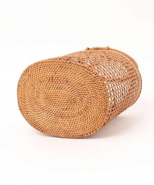 Bshop（ビショップ）の「BALI WERKSTAETTE | ATE GRASS かごバッグ S WOMEN（かごバッグ・レディース・Nat・ONE SIZE）」の5枚目の写真