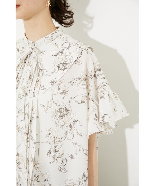 rienda（リエンダ）の「ボタニカルフリルスリーブブラウス（シャツ/ブラウス・レディース・ブラウン/グリーン/アイボリー・FREE）」の8枚目の写真