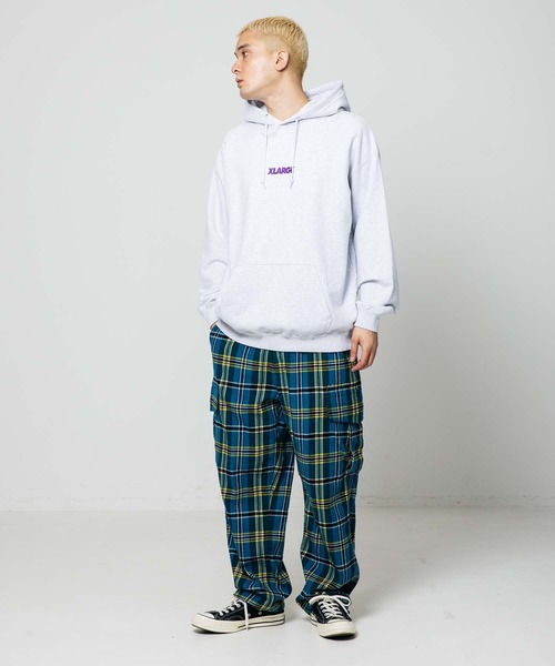XLARGE（エクストララージ）の「STANDARD LOGO PULLOVER HOODED SWEAT（パーカー・メンズ・グリーン/アッシュ/バーガンディー/ブラック/パープル・S/XL/M/L）」の20枚目の写真