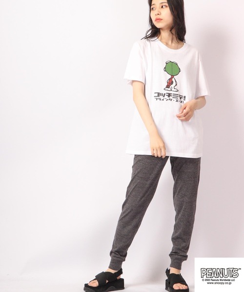 PEANUTS（ピーナッツ）の「PEANUTS ｽﾇｰﾋﾟｰ/ﾁｬｰﾘｰﾌﾞﾗｳﾝ/ｳｯﾄﾞｽﾄｯｸ コッチミテ！半袖Tシャツ（Tシャツ/カットソー・レディース・ホワイト/ブラック/ネイビー/ピンク/オレンジ/ホワイト系その他/ブラック系その他/杢グレー/グレー系その他/グレイッシュブルー/ホワイト系その他2/ホワイト系その他3・S/M/L/LL）」の21枚目の写真