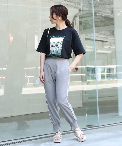 HONEYSUCKLE ROSE（ハニーサックルローズ）の「【HONEYSUCKLE ROSE】スリットジョガーパンツ（その他パンツ・レディース・グレー/ブラック/オフホワイト・M/L）」の16枚目の写真