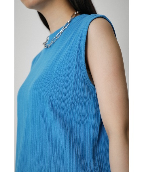 AZUL by moussy(アズールバイマウジー)の「SLEEVELESS HIGH NECK CUT TOPS/スリーブレスハイネックカットトップス(タンクトップ・レディース・ブラック/オフホワイト/オレンジ/ブルー・SMALL/MEDIUM)」の15枚目の写真