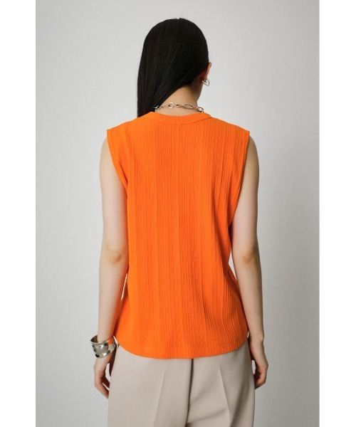 AZUL by moussy(アズールバイマウジー)の「SLEEVELESS HIGH NECK CUT TOPS/スリーブレスハイネックカットトップス(タンクトップ・レディース・ブラック/オフホワイト/オレンジ/ブルー・SMALL/MEDIUM)」の8枚目の写真