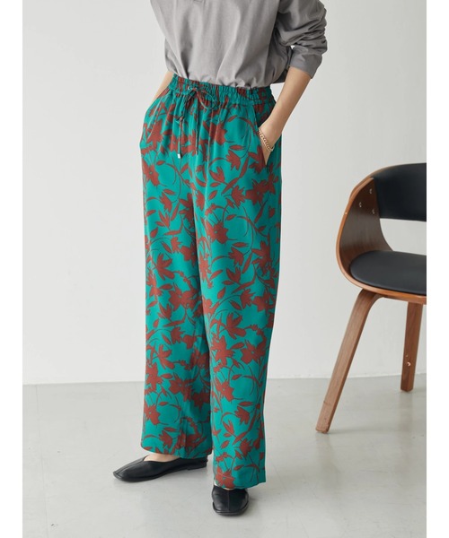 AMERICAN HOLIC(アメリカンホリック)の「Flower柄サテンパンツ(その他パンツ・レディース・その他14・M/L)」の4枚目の写真