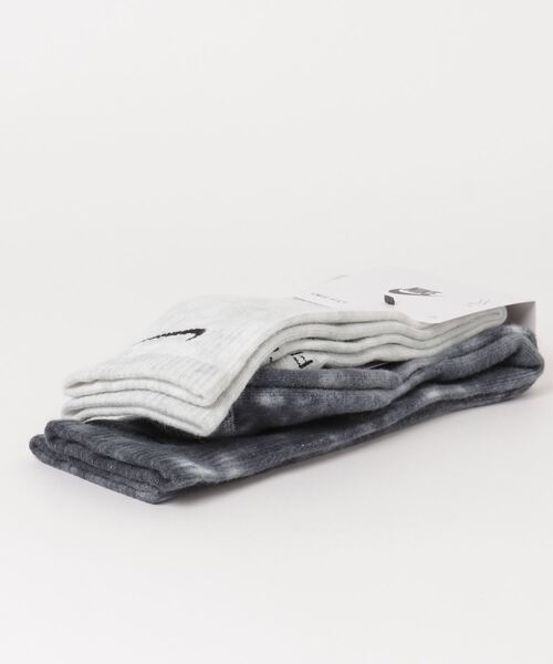 NIKE（ナイキ）の「NIKE/ナイキ エブリデイ プラス クッションド タイダイ クルー ソックス (2足)（ソックス/靴下・メンズ・ブラック/その他・F）」の4枚目の写真