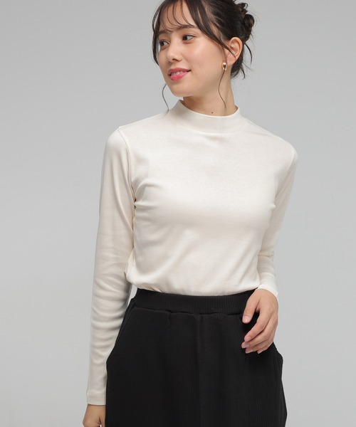 Honeys(ハニーズ)の「オーガニックハイネックTシャツ(Tシャツ/カットソー・レディース・ブラック/パープル/グリーン/アイボリー/レッド系その他/スミクロ・LL/S/M/L)」の2枚目の写真