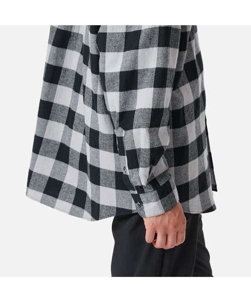 F.C.Real Bristol（エフシーレアルブリストル）の「BIG LOGO FLANNEL