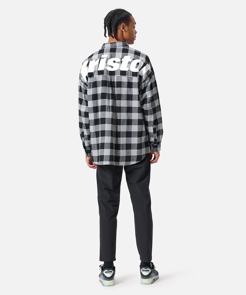 F.C.Real Bristol（エフシーレアルブリストル）の「BIG LOGO FLANNEL