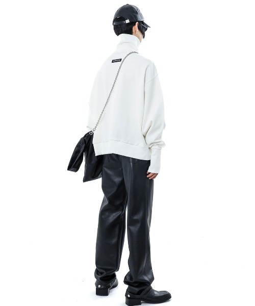 BASIC COTTON（ベーシックコットン）の「【BASIC COTTON/ベーシックコットン】WARMER POLA MTM /ハイネック ウォーマー スウェット 白 黒 タートルネック トップス 秋服 冬服（スウェット・メンズ・ブラック/ホワイト・ONE SIZE）」の7枚目の写真