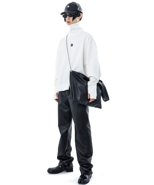 BASIC COTTON（ベーシックコットン）の「【BASIC COTTON/ベーシックコットン】WARMER POLA MTM /ハイネック ウォーマー スウェット 白 黒 タートルネック トップス 秋服 冬服（スウェット・メンズ・ブラック/ホワイト・ONE SIZE）」の5枚目の写真