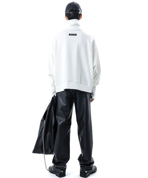 BASIC COTTON（ベーシックコットン）の「【BASIC COTTON/ベーシックコットン】WARMER POLA MTM /ハイネック ウォーマー スウェット 白 黒 タートルネック トップス 秋服 冬服（スウェット・メンズ・ブラック/ホワイト・ONE SIZE）」の8枚目の写真