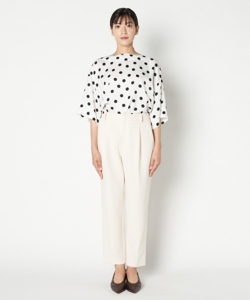 HELIOPOLE(エリオポール)の「SUPER STRETCH TAPERED PANTs(その他パンツ・レディース・ブラック/アイボリー/ネイビー・34/36/38)」の4枚目の写真