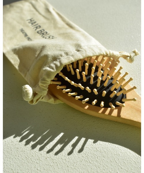 THEATRE PRODUCTS（シアタープロダクツ）の「ヘアブラシ（ヘアブラシ・レディース・ブラウン・FREE）」の4枚目の写真