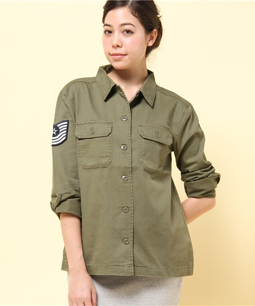 GIORDANO（ジョルダーノ）の「[GIORDANO]ミリタリーシャツ（シャツ/ブラウス・レディース・グリーン/ネイビー/カモフラージュ・FREE）」の2枚目の写真