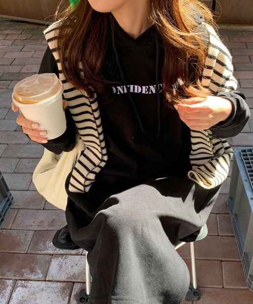 meJane(ミージェーン)の「フロントロゴスウェットパーカーワンピース【ZOZOTOWN限定】(ワンピース・レディース・ブラック/ベージュ/グレー・FREE)」の6枚目の写真