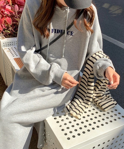 meJane(ミージェーン)の「フロントロゴスウェットパーカーワンピース【ZOZOTOWN限定】(ワンピース・レディース・ブラック/ベージュ/グレー・FREE)」の11枚目の写真