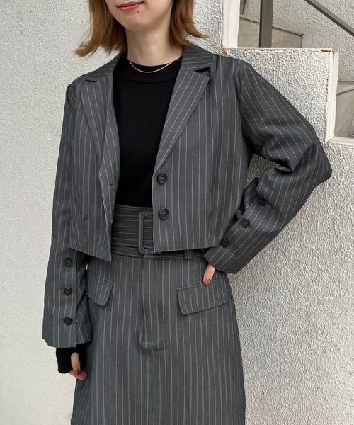 MAJESTIC LEGON(マジェスティックレゴン)の「retroショートジャケット(テーラードジャケット・レディース・ホワイト系その他2/グレー系その他・MEDIUM)」の7枚目の写真