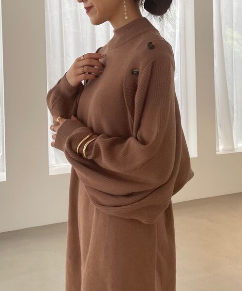 MAJESTIC LEGON（マジェスティックレゴン）の「ボレロセットニットワンピース（ワンピース・レディース・アイボリー/ブラック/モカ・MEDIUM）」の9枚目の写真