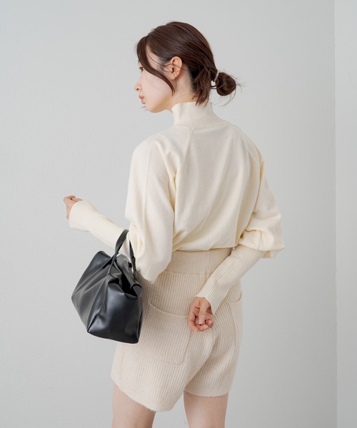 Kastane(カスタネ)の「【新色追加】ロングリブハイネックニット(ニット/セーター・レディース・グリーン/アイボリー/ブルー/ベージュ/パープル・FREE)」の8枚目の写真