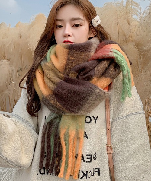 shopnikoniko(ショップニコニコ)の「マフラー チェック柄 大判 韓国ファッション フリンジ ボリュームマフラー ロングマフラー(マフラー・レディース・ワイン/ブルー/オレンジ/ブラウン/グリーン/ピンク・フリー)」の11枚目の写真
