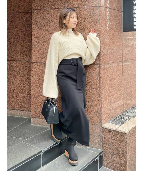 MURUA（ムルーア）の「ディープスリットペンシルスカート（スカート・レディース・ブラック/ブラウン/アイボリー/ブルー・2/1）」の11枚目の写真